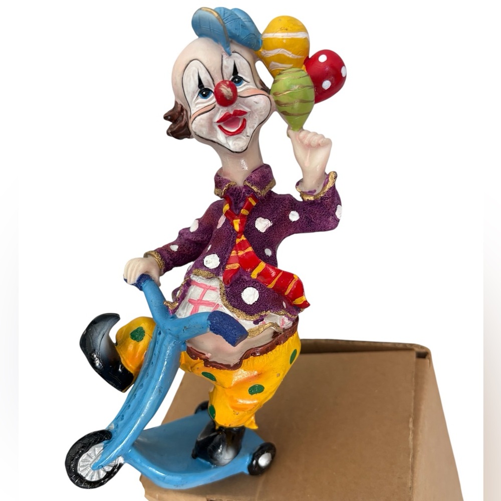 🔴 Colorful Clown Figurine with Balloons